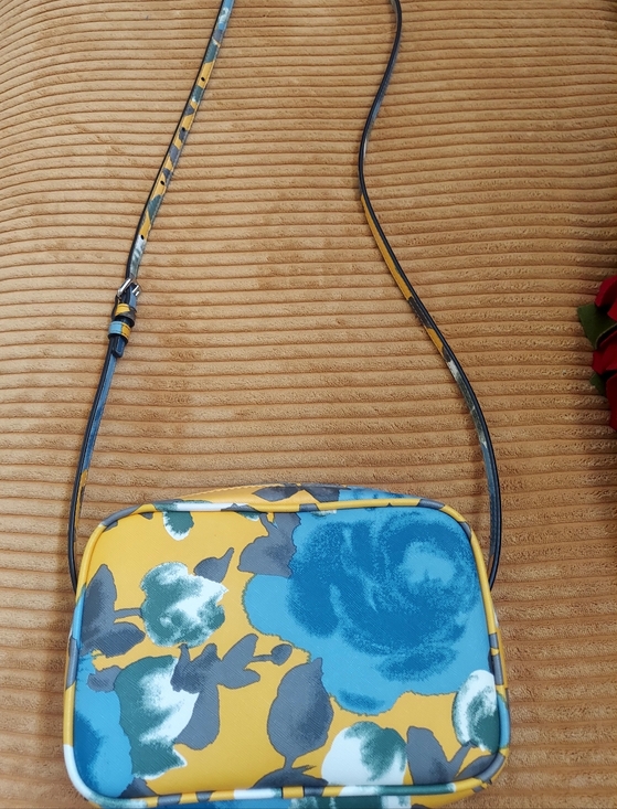 Marc By Marc Jacobs Handbags - Marc By Marc Jacobs Floral Crossbody/Camera Bag